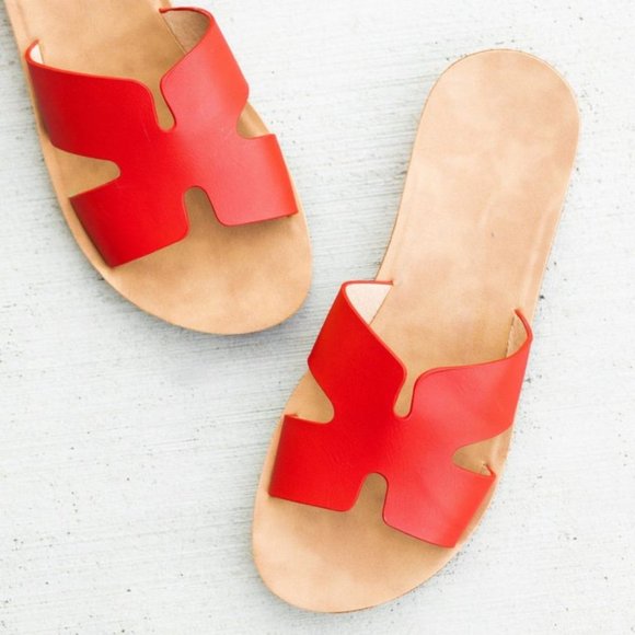 Forever Women Cushioned Trendy Think Band Slip-On Summer Sandals - Red - Size 5 - Picture 1 of 2